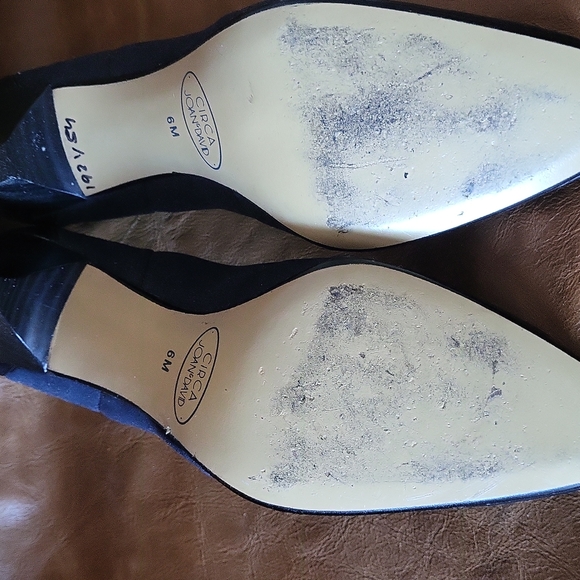 **Removing 6/30**Joan & David Vegan Leather and Fabric Pumps - Picture 9 of 10